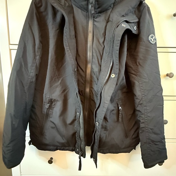 American Eagle Outfitters Black Puffer Jacket